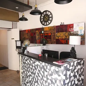 Le Parisien Hotel