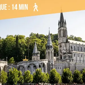 De L'isard Bleu, Dans Résidence De Tourisme 3 étoiles Appartamento